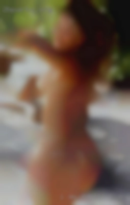 I am seeing someone jus want some Destin, Florida fun!