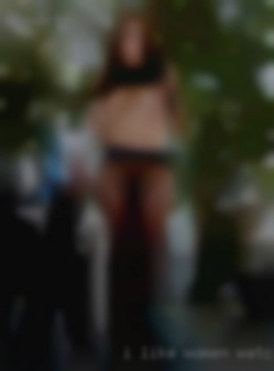 I like to watch me on cam women of all sizes.